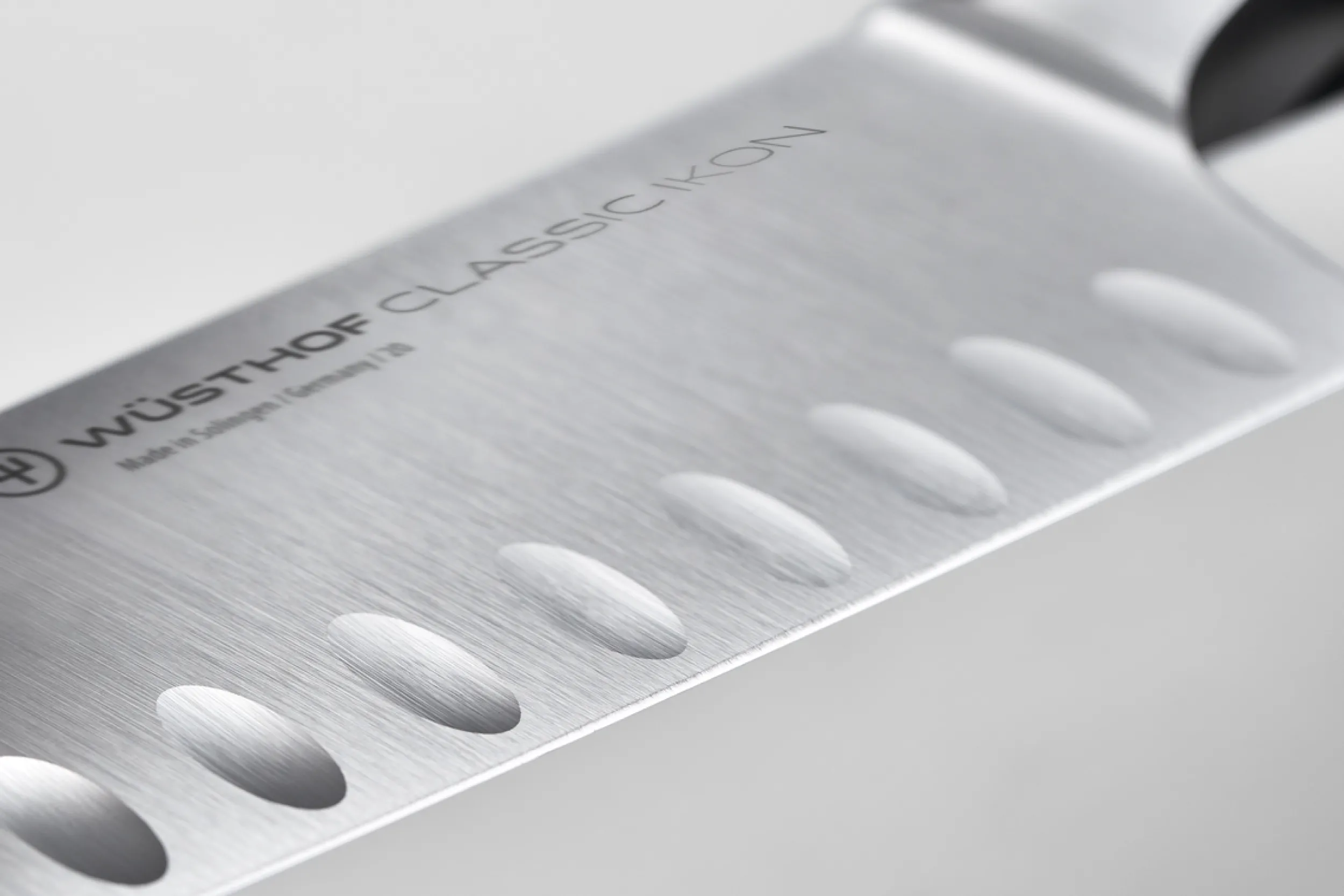 Wüsthof Carving Knives>Classic Ikon 8" Hollow Edge Carving Knife